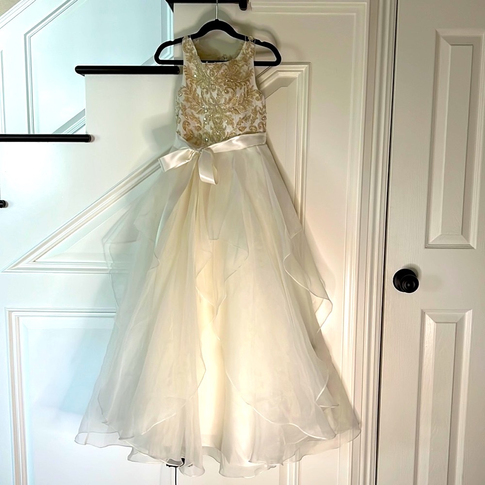 Formal, Elegant & Chic Girls Dress. Going on a cruise this summer?